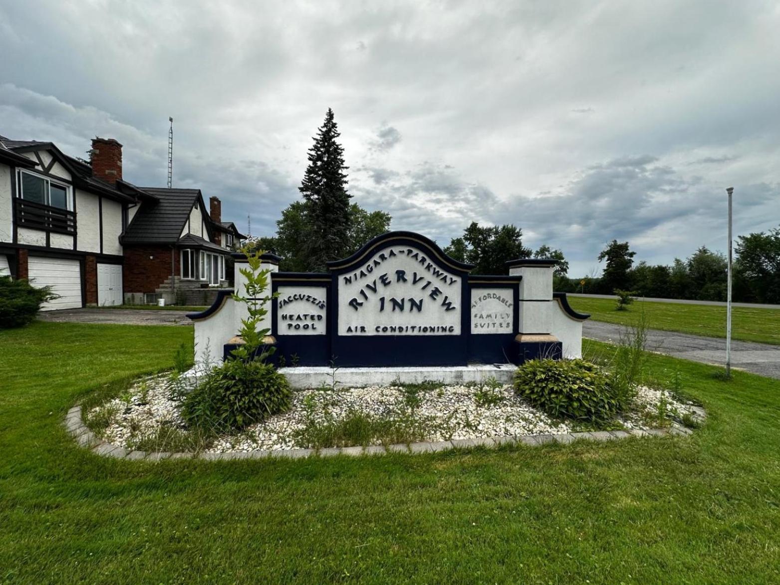 Niagara Parkway Riverview Inn Kültér fotó